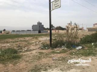  5 قطعة سكني 288 متر الشونة الجنوبية - الكرامة - حي مسعود شاليهات جديدة - راقية وهادية - ومستوية للبناء
