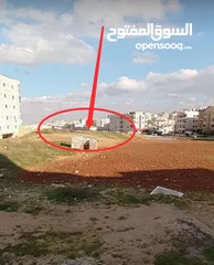  3 من اراضي الجبيهة سكني (أ)مميزة قرب دوار الاميرة بسمة جميلة جدا تصلح للاسكانات بسعر مغري جداً جدا