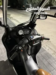  5 BMW C1 2001