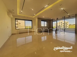  2 شقة ارضية مع ترس للبيع في رجم عميش، بمساحة بناء 225م