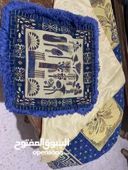  7 -برادي  -طقم شرشف طاولة وسط مربع وكوشن للشرشف   مروحة تعليق قماش بلرسم المميز والخشب المميز
