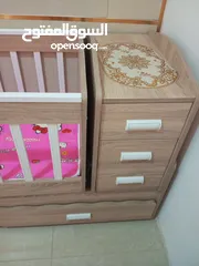  2 تخت اطفال و بيبي