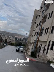  2 شقة ديلوكس مميزة للبيع في رام الله مساحة البناء 210 متر مربع