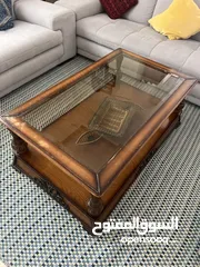 1 طاولة وسط مع اثنين كورنر