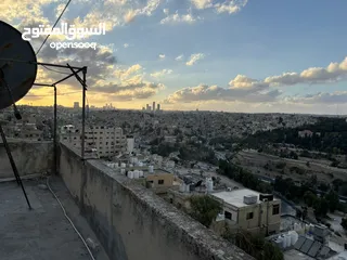  14 شقة ذات إطلالة بانورامية للإيجار في جبل التاج