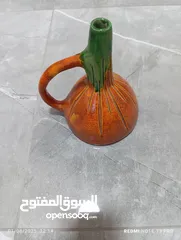  17 تحف وانتيكا