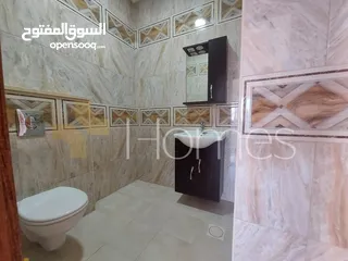  17 عمارة سكنية  في ام اذينة بمساحة بناء 2250م