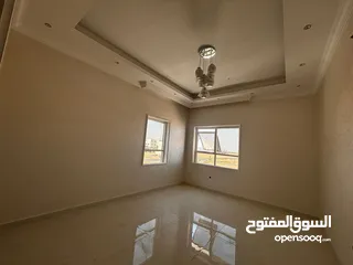  5 *7* فيلا بالباهيه 3 غرف وحوش تملك حر جميع الجنسيات شامل رسوم التسجيل