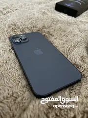  2 iPhone 12 Pro Max شخطة بسيطة في الشاشة