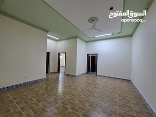  1 شقة كبيرة في البسيتين  Large apartment in Busaiteen