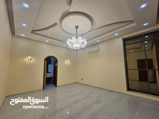  2 بيع فيلا في اماره عجمان/ منطة الزاهية