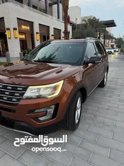  2 Ford Explorer XLT 2017 GCC Low Mileage