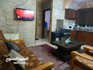  6 شقة مفروشه كامل  للايجار اسبوعي وشهري فقط شارع السرو 270 ( لا نوجر يومي )