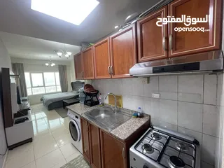  9 استديو للاجار الشهري شامل الفواتير مع باركن خاص الشقه والعفش جديد بالكامل