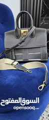  14 شنطة جلد طبيعي ( salvatore ferragamo calfskin thestudiocagebagsella) صناعة ايطالية