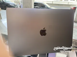  4 MacBook Pro