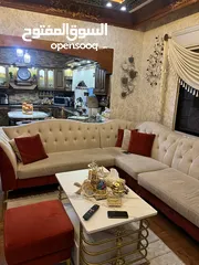  4 شقه سوبر ديلوكس في الجاردنز للبيع الشقه تستحق المشاهده للبيع المستعجل المنطقه جدا مرغوبه