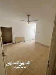  12 شقة غير مفروشة للإيجار الشهري مساحة 165 متر مربع