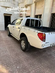  5 بك اب ميتسوبيشي 2011 فحص L200 4*4 للبيع