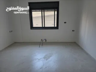  5 شقه للبيع بمنطقه البيره