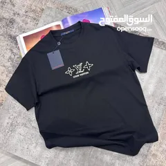  14 بلايز ماركات عالميه جديده ومواصفات جدا عاليه خامه ممتازه وبتجنن ما عليك غير انك تشتري وتجرب