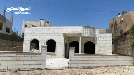  2 بيت مستقل شبه ڤيلا تصميم مميز في أفضل مناطق جاوا واصل جميع الخدمات بأقل من سعر التكلفة