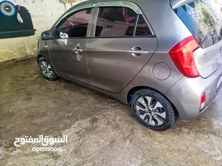  2 فل بدون فتحه لون مميز السعر36000كاش