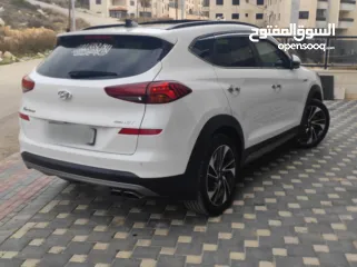  6 هونداي توسان فل الفل اضافات دهان شركة وعداد أصلي 70000كم فقططط رخصة وتأمين شامل للبيع بسعر مغري