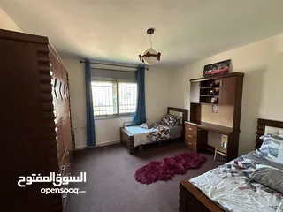  9 شقة للبيع - عين منجد - وحيدة بطابقها - 170م - بالقرب من سوبرماركت بغداد