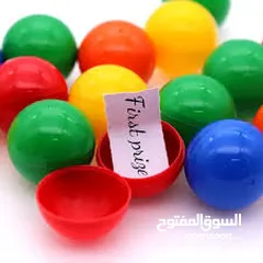  7 كرات بيض ملونه  قابل لاستخدام مئات المرات ل  مفاجئات و هدايا يوضع داخلها العاب او كاندي او ورق قرعه