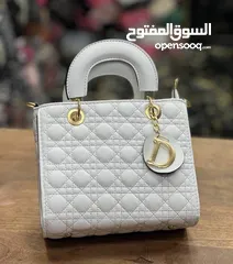  2 شنط يد ماركات فخمه