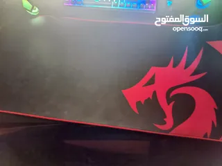  2 قيمنق ps مستعمل شهرين بس ب 600 وقابل للتفاوض مع كامل أغراضه