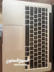 3 لابتوب ابل ماك برو 2015 بحالة ممتازة  مع شاحن أصلي و البطارية ممتازة و الجهاز سريع و لجميع الاستخدام