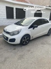  2 كيا ريو 2011