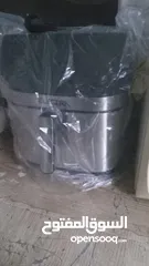  1 مقلاه هوائيه حجم كبير جيدة الاستعمال حالتها جيده جدآ يمكنك ان تتحكم في الحراره والوقت جيدا جدآ