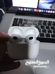  1 Apple Air Pods 3