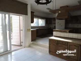  27 فيلا مستقلة للبيع خلدا العواجانيه على مساحة أرض دونم
