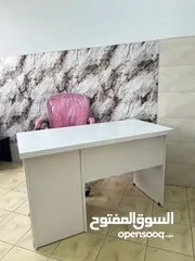  4 جهّز زاوية عملك براحة وأناقة! مكتب عملي أنيق كرسي دوّار مريح يدعم ظهرك لساعات العمل الطويلة،