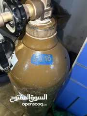 2 جرت غاز هيليوم