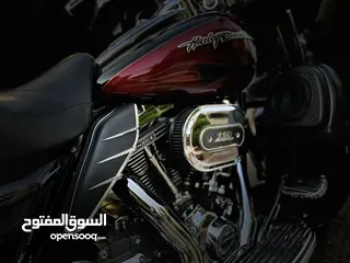  9 Harley Davidson ULTRA CVO