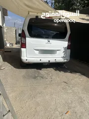  3 بيجو بارتنر 2017