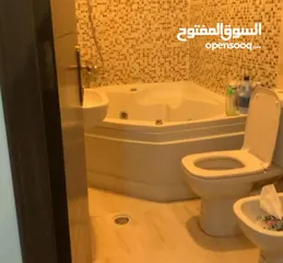  1 شقة فارغة للايجار سوبر ديلوكس