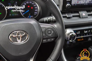 17 Toyota Rav4 Xle 2021  السيارة وارد كوري و قطعت مسافة 14,000 كيلو متر فقط