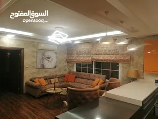  8 شقه طابق أرضي مميزه للبيع الجبيهة ابو العوف تشطيبات قصور