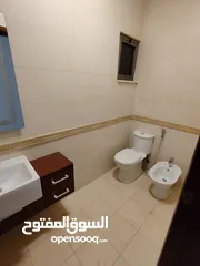  20 شقه فارغه للايجار ضاحيه الامير راشد + 4 نوم + 220 متر + غرفه خادمه+
