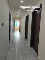  8 لقطه 240م وروف 120م في الجبيهه حي الريان بسعر مغري من المالك بسعر حرق
