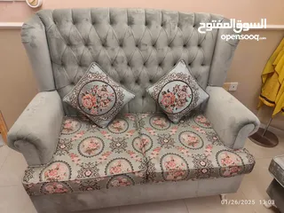  4 sitting/living room 7 seater Sofa set available for sale