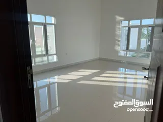  5 5bedroom Villa for rent in alhail near the wave