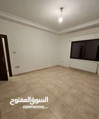  10 شقة فارغة للايجار في شارع مكة