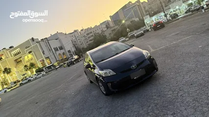  3 تويوتا بريوس 2015 عداد قليل كاش وبالاقساط